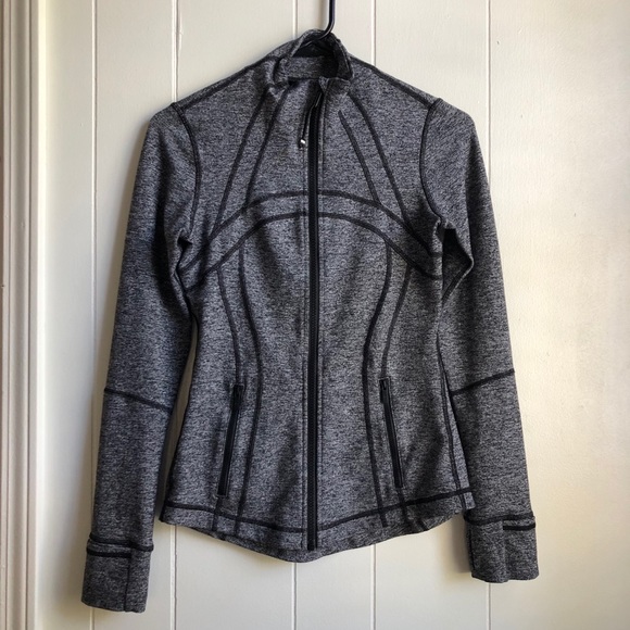 Lululemon define jacket size 4 - Picture 3 of 9